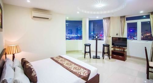 Chill Box Premier- Beach Hotel Danang Exterior photo