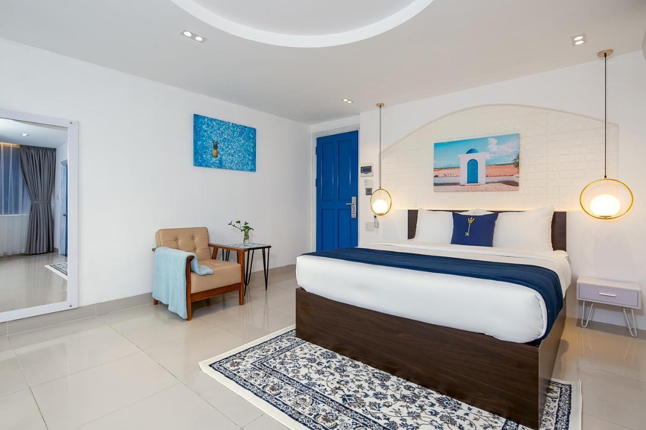 Chill Box Premier- Beach Hotel Danang Exterior photo