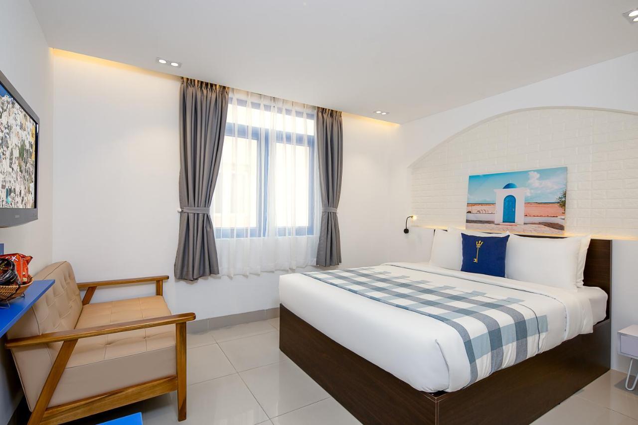 Chill Box Premier- Beach Hotel Danang Exterior photo