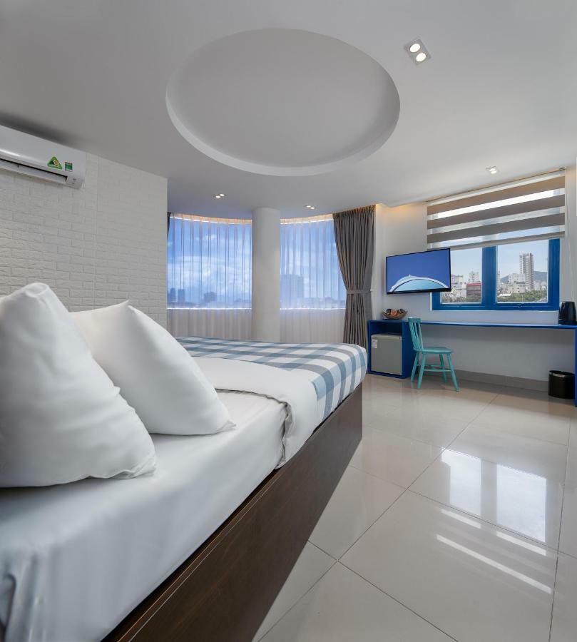 Chill Box Premier- Beach Hotel Danang Exterior photo